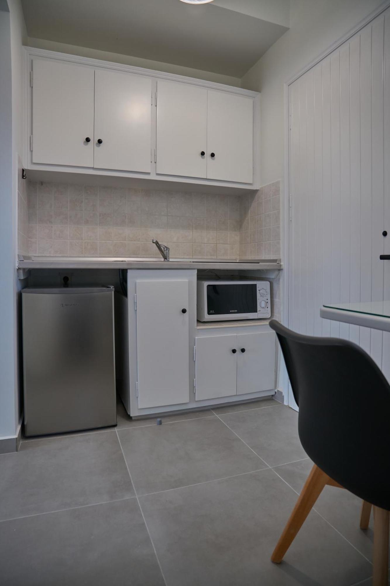 Fiona Apartments Рода Екстер'єр фото